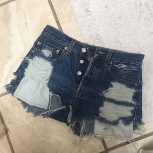 Levi high waisted button down shorts